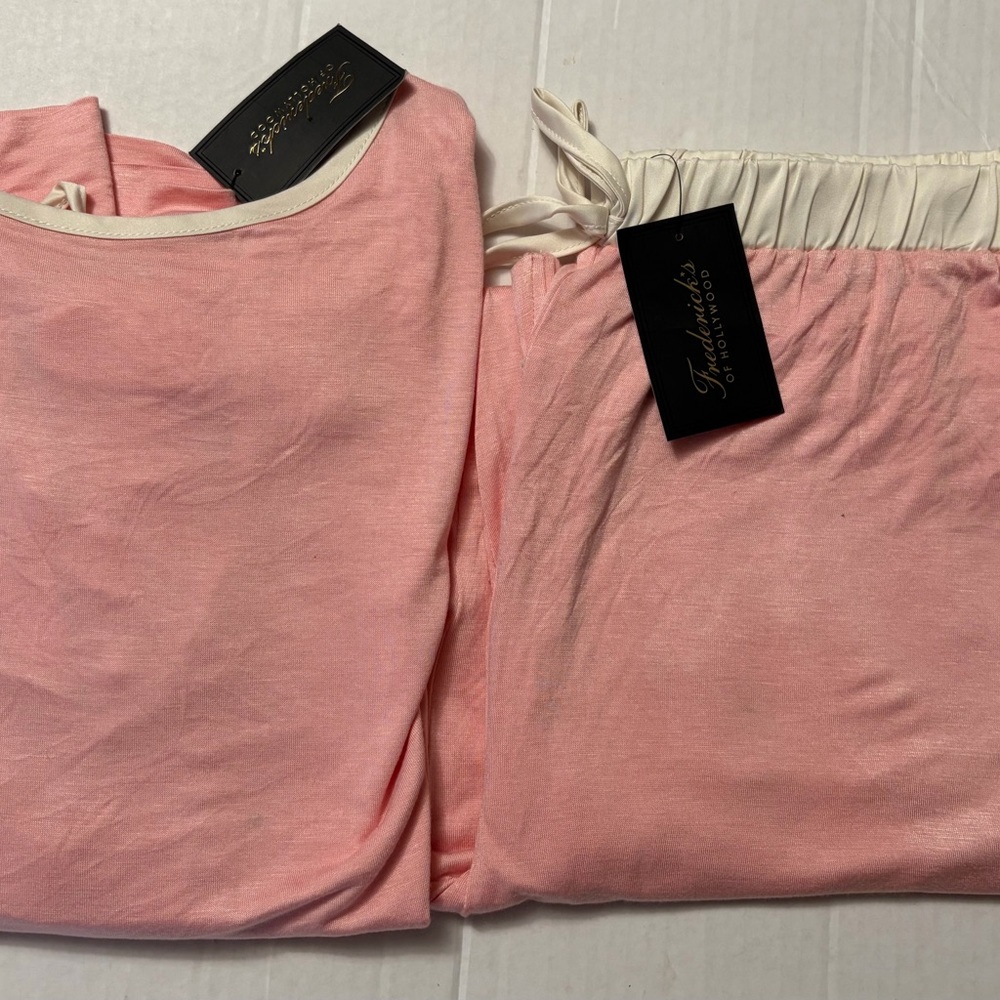 Frederick's Of Hollywood Katarina Eve Pink Lounge PJ Set NWT Sz M Soft Sleepwear - Picture 9 of 10